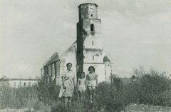 kostel krátce po poškození