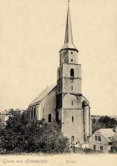 dobová pohlednice s motivem kostela