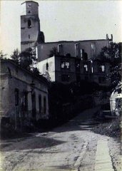 historické foto kostela po válečných událostech