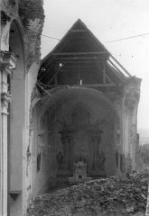 historické foto kostela - pohled do hlavní lodi