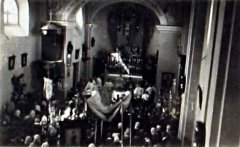 historické foto interiéru kostela