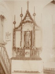 historické foto interiéru kostela