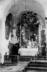 historické foto interiéru kostela