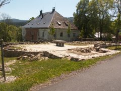 pohled zezadu zleva