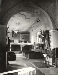 historické foto interiéru kostela