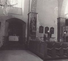 historické foto interiéru kostela