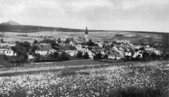 celkový pohled na město s kostelem