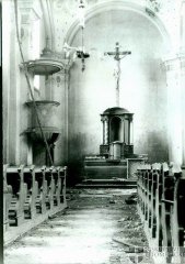 historické foto interiéru kostela