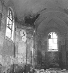historické foto interiéru kostela