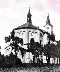 kostel - pohled zezadu