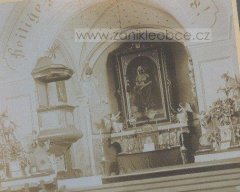 historické foto interiéru kostela