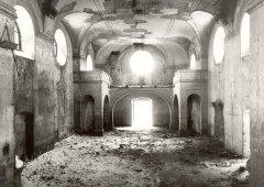 historické foto interiéru kostela - přední část