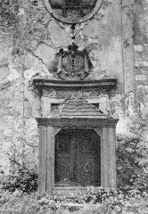 vchod do kostela