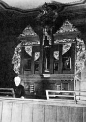 historické foto interiéru kostela - kůr