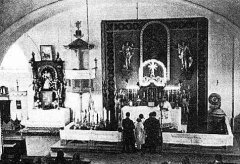 historické foto interiéru kostela - presbytář 