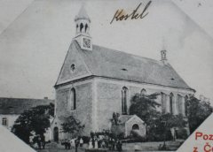 dobová pohlednice s motivem kostela