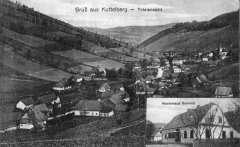 dobová pohlednice vsi s kostelem (vpravo v pozadí)