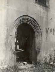 vchod do kostela