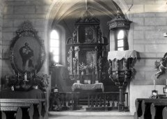 historické foto interiéru kostela
