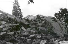 trosky kostela po odstřelu