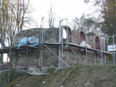 pohled zezadu zleva