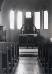 historické foto interiéru kostela