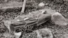 torzo sochy sv. Jana Nepomuckého vydolované z ruin Vranova