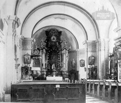 historické foto interiéru kostela