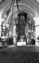 historické foto interiéru kostela - hlavní oltář