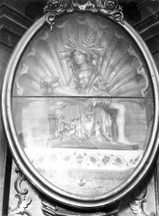 historické foto interiéru kostela - výzdoba