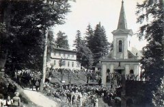 historické foto původního kostela