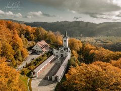 letecký snímek kostela