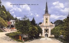 dobová pohlednice s motivem kostela