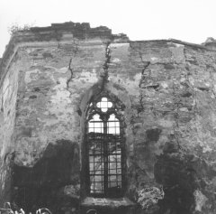 torzo kostela