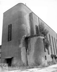 kostel krátce před demolicí