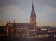 dobová pohlednice s motivem kostela