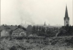 historické foto věže kostela (vpravo)