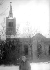 historické foto kostela nedlouho před demolicí