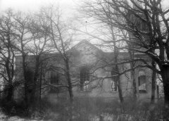 historické foto kostela nedlouho před demolicí
