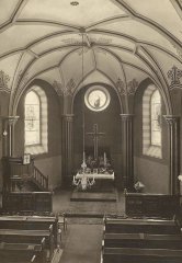 historické foto interiéru kostela