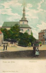 kostel na dobové pohlednici