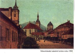 historické foto kostela (vlevo)
