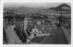 pohled z děkanského kostela na klášter minoritů s kostelem sv. Františka