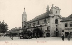 dobová pohlednice s motivem kostela