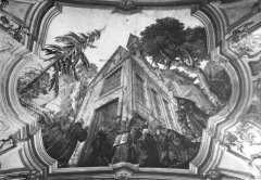 pohled do interiéru - nástropní freska
