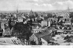 dobová pohlednice města s kostelem