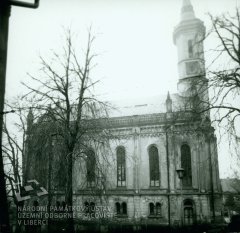 pohled zleva