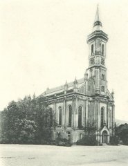 dobová pohlednice kostela