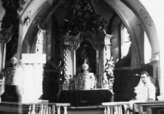 pohled do interiéru - presbytář