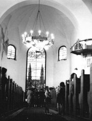 historické foto interiéru kostela - zadní část
